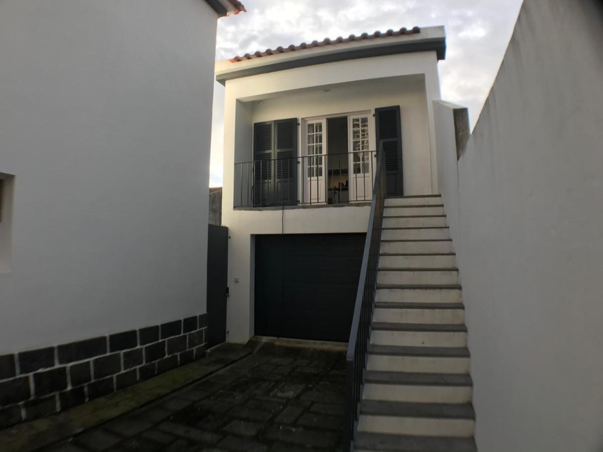 Pdl.City Studio Ponta Delgada  Luaran gambar